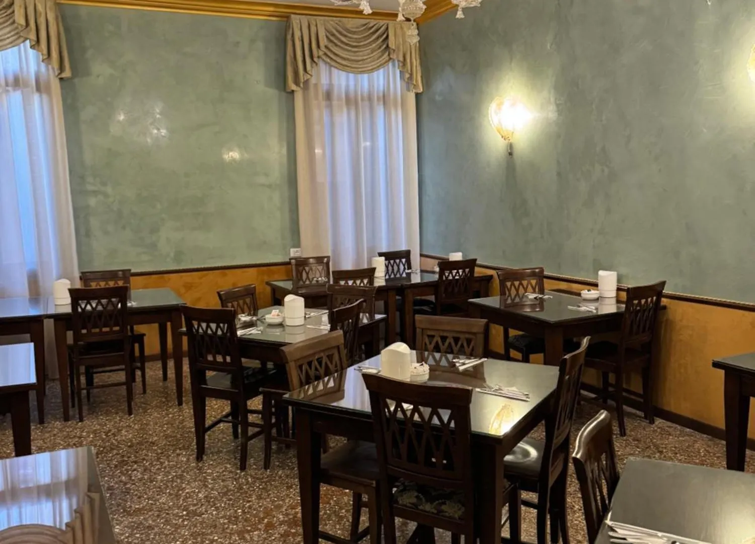 Hotel Guerrato Veneza 0*,  Itália